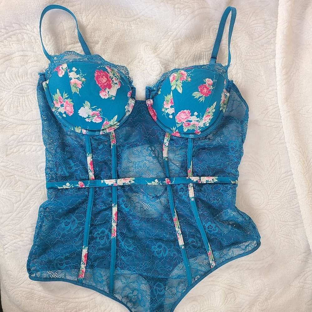 INC International Concepts Floral Cup Lace Bodysuit-Large